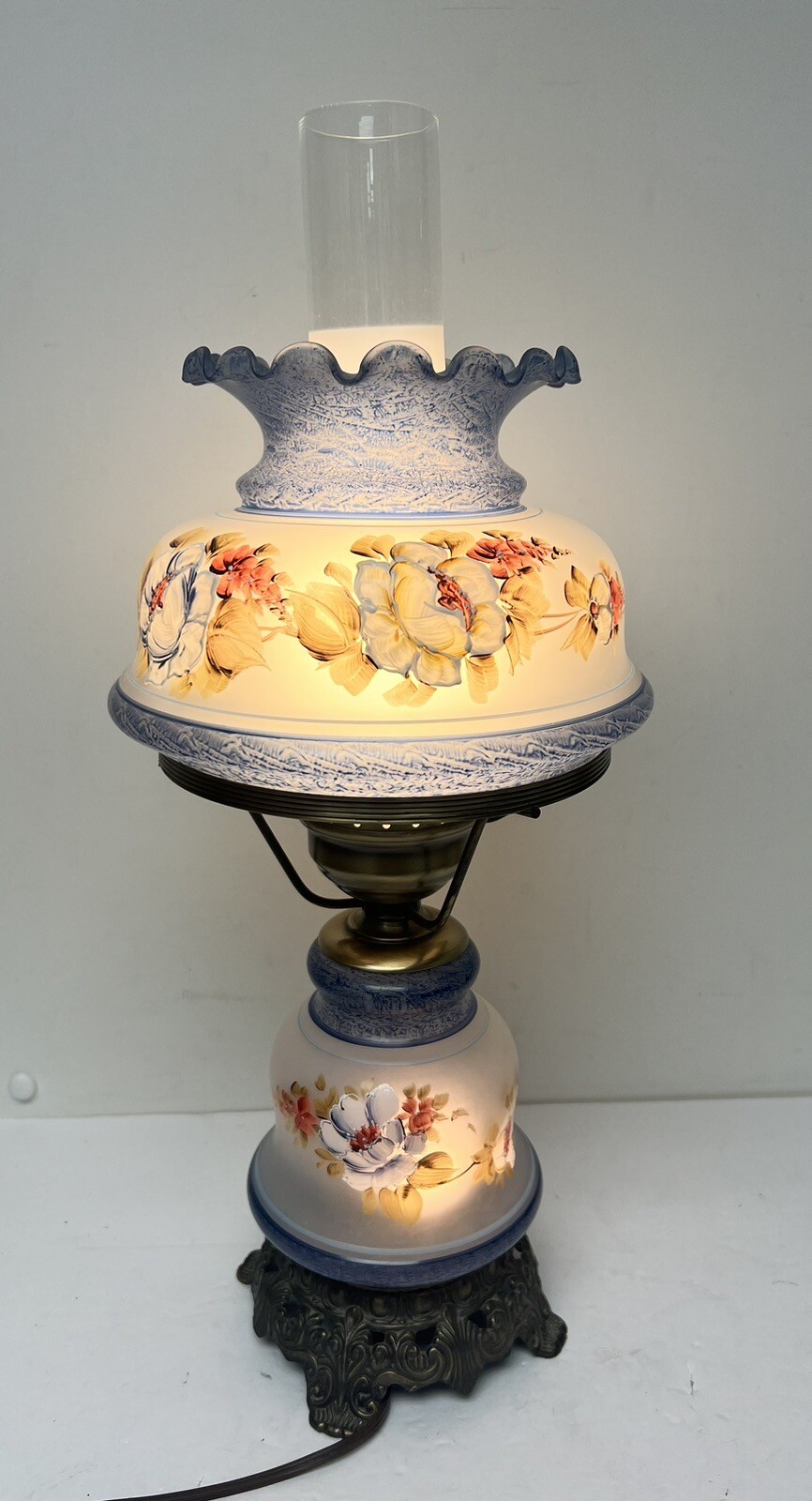 GWTW VINTAGE 3WAY QUO1ZEL HAND PAINTED FROSTED GLASS FLORAL HURRICANE