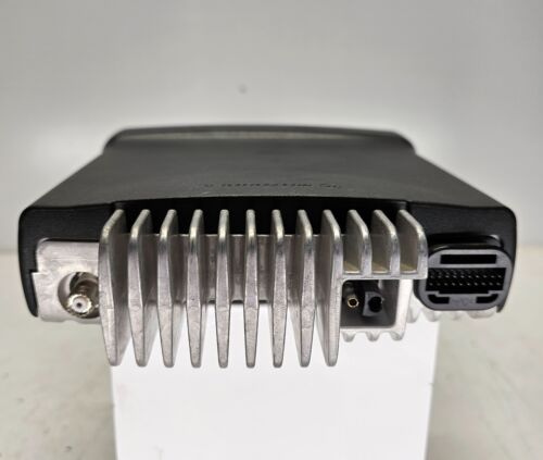 Motorola CDM1550 LS+ UHF 403-470 MHz 16 Channel 25 Watt (Complete Kit) - Picture 4 of 7