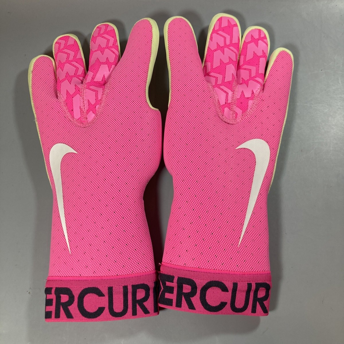 Football Gloves Nike Mercurial Touch Elite Goalkeeper Glove Gloves