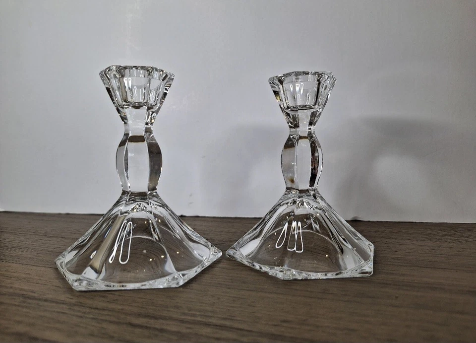 Par de candelabros de cristal transparente de 4 pulgadas como nuevos Foto 3 de 3