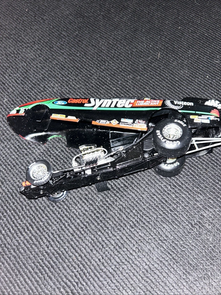 Tony Pedregon 1/24 Action'98 Castrol Syntec/Selena Funny Car,NO BOX - Image 3 of 4