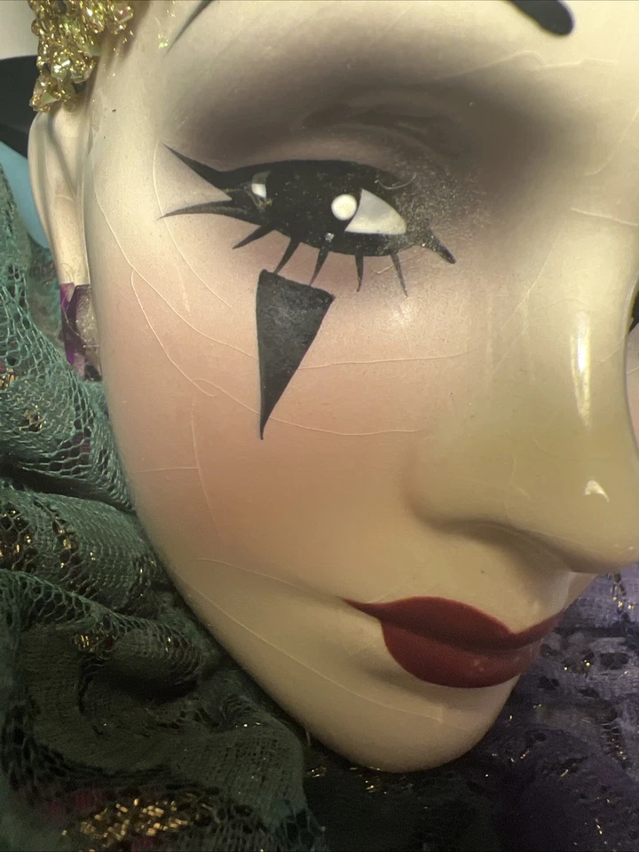 Unique Creations Med Jester Clown Face Mask Wall Hanging Decor Mardi Gras Style - Image 4 of 4