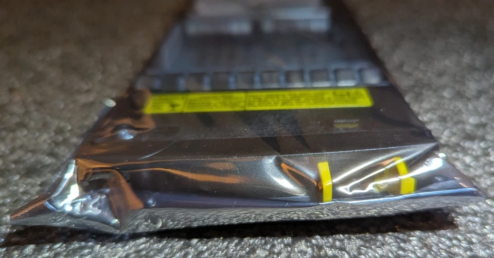 *New* QR496A HP 3PAR M6710 900GB 6G SAS 10K 2.5IN HDD 697389-001 702505-001 - Image 2 of 4