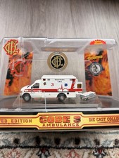 Code 3 Limited Edition Diecast Ford Ambulance 1:64 Chicago Fire Dept With Case