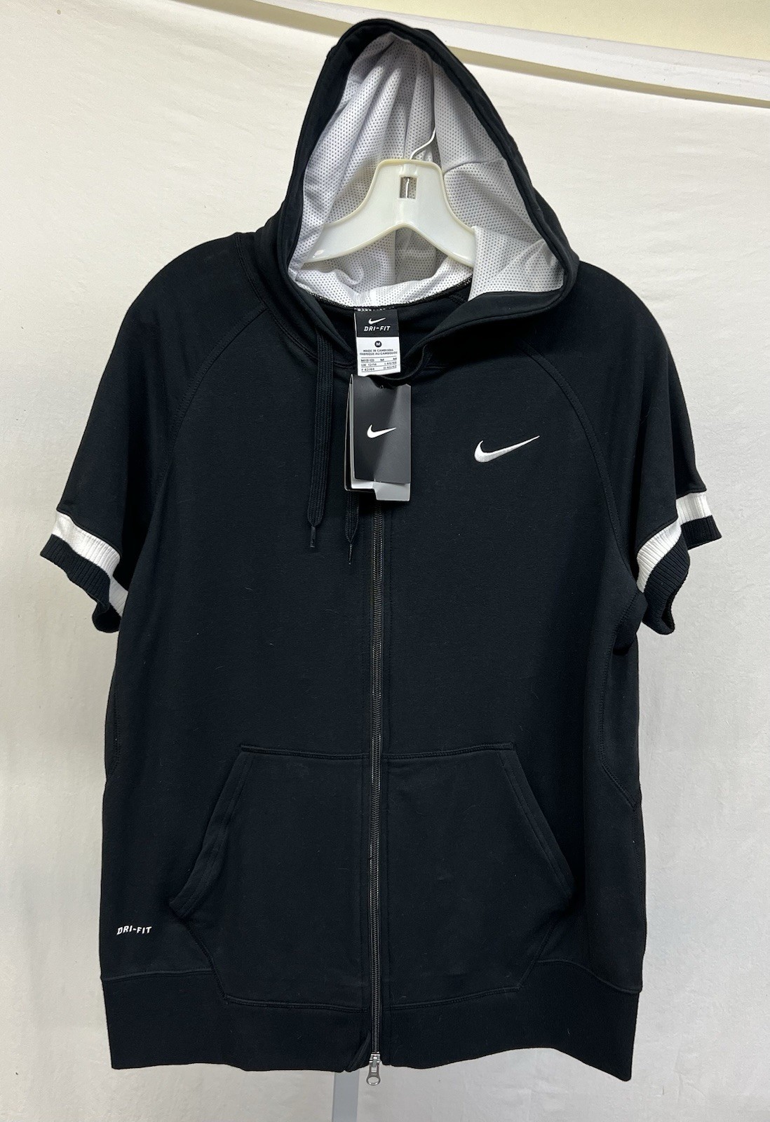 SACAI X NIKE Giacca Nike donna taglia M nera dri fit full zip con cappuccio corsa manica corta nuova con etichetta