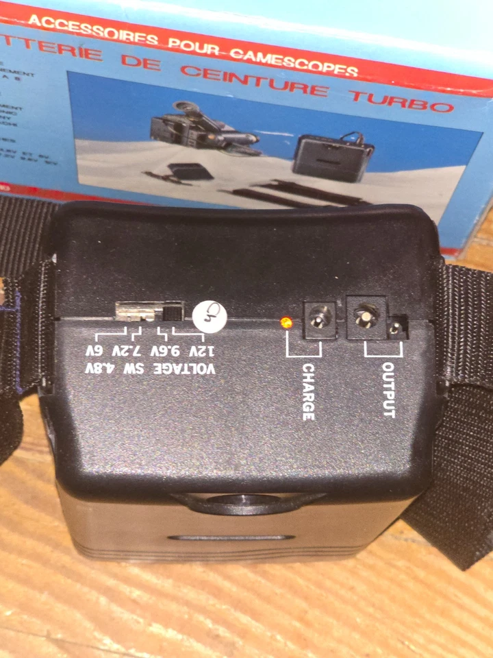 caméscope hitachi VM 3300S - Photo 4/4