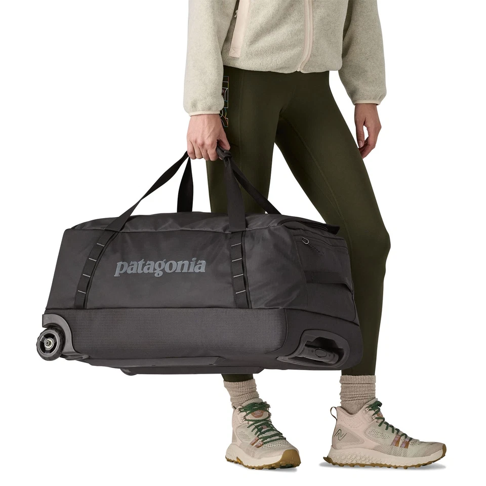Patagonia Black Hole Wheeled Duffel Bag 70L - vielseitige Reisetasche mit Rollen - Bild 4 von 4