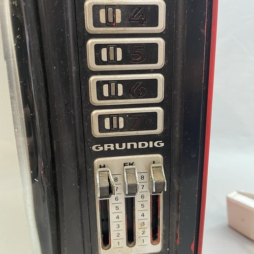 RARE Vintage GRUNDIG Super Color Television Red Model 1510b Faulty No Image - Picture 10 of 24