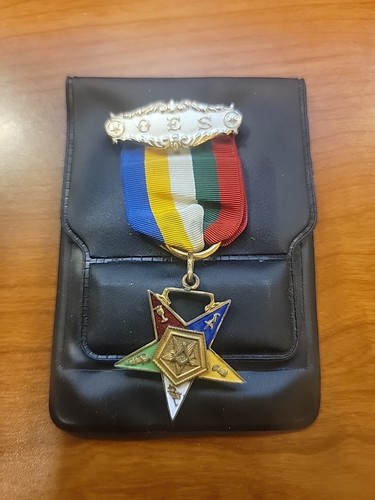 Order Eastern Star OES Medal Badge With Case