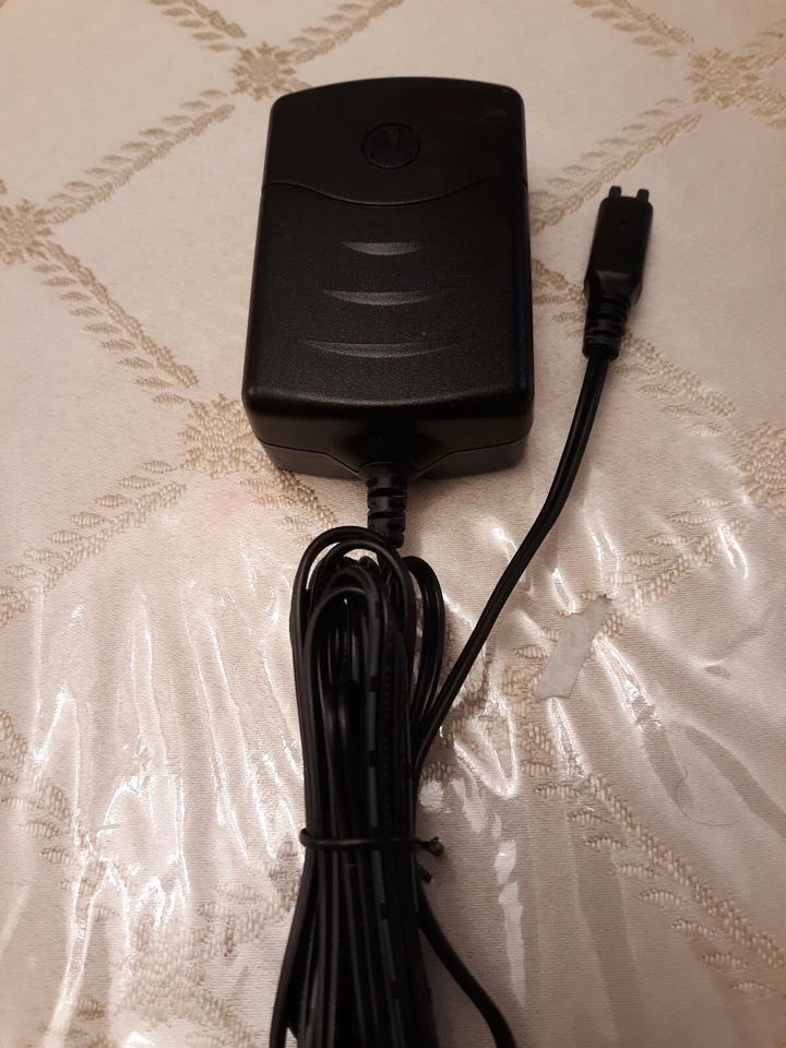 Оригинальное настенное зарядное устройство Motorola/Nextel для Nextel i30 i50 i55 i60 i80 i85 i90 i95 - Изображение 2 из 4