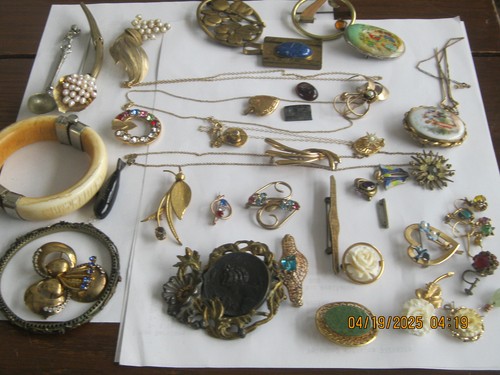 VICTORIAN LOT FRANCE GOLD FILLED NECKLACES BROOCHES AND MORE PLEASE READ