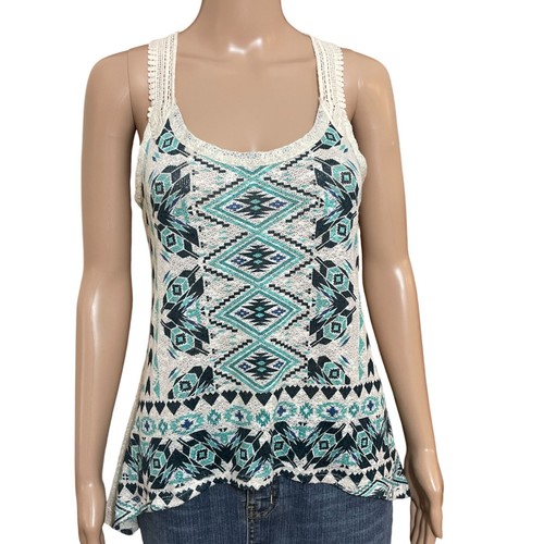 Top de punto estilo boho No Boundaries talla mediana - Imagen 1 de 3