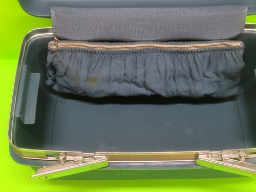 Vintage Blue Samsonite Saturn Makeup Train Case Carry On Luggage w/ Tray - Picture 9 of 11