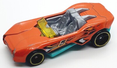 2018 HOT WHEELS TRACK BUILDER CARBONIC #5 ORANGE 1:64 DIECAST 2 5/8'' RACE CAR