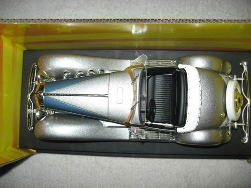 1935 DUESENBERG SSJ SILVER BLUE COMBO 1:18 OPENING HOOD & DOORS LIMITED EDITION - Picture 5 of 7
