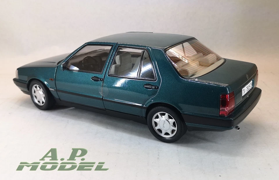 modellino auto 1:18 lancia THEMA TURBO 16V LX 2S del 1991 modellini die cast - Immagine 3 di 4