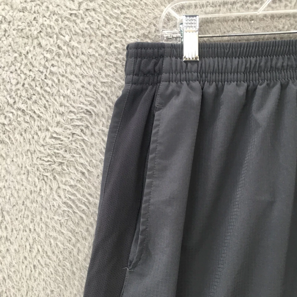 Pantalones cortos deportivos Tapout para hombre grandes (31,5x10 reales) grises tiro alto Foto 2 de 4