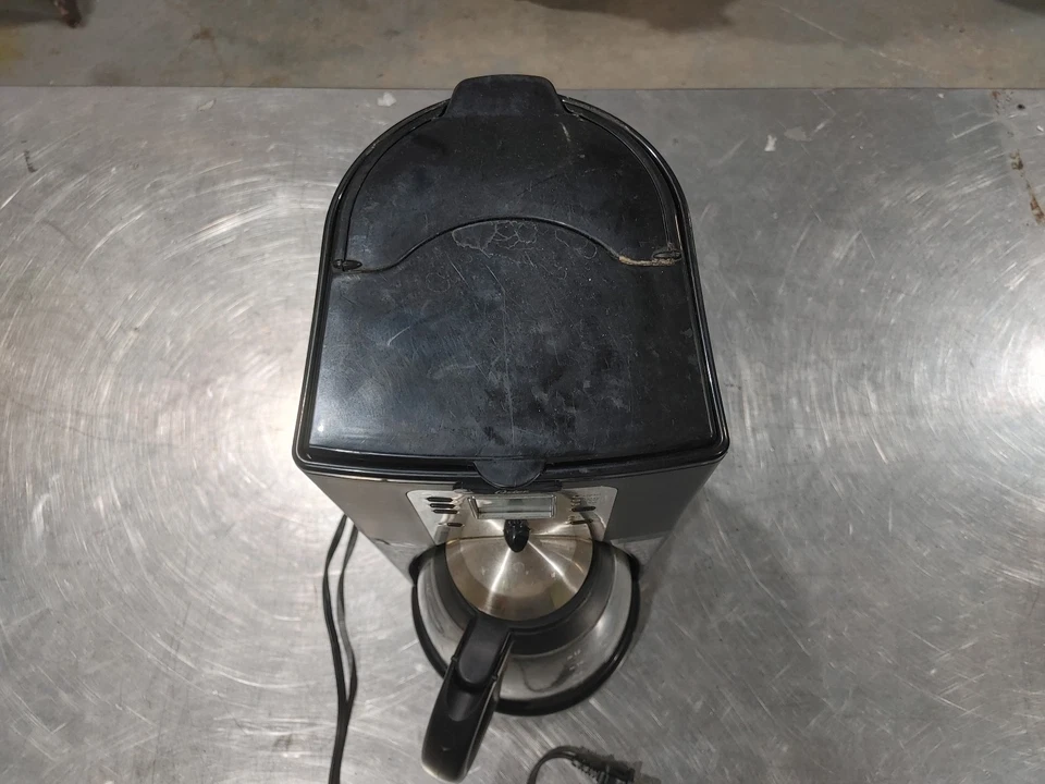 Cafetera programable Oster 12 tazas 3307-33 probada funciona negra buen estado Foto 3 de 4