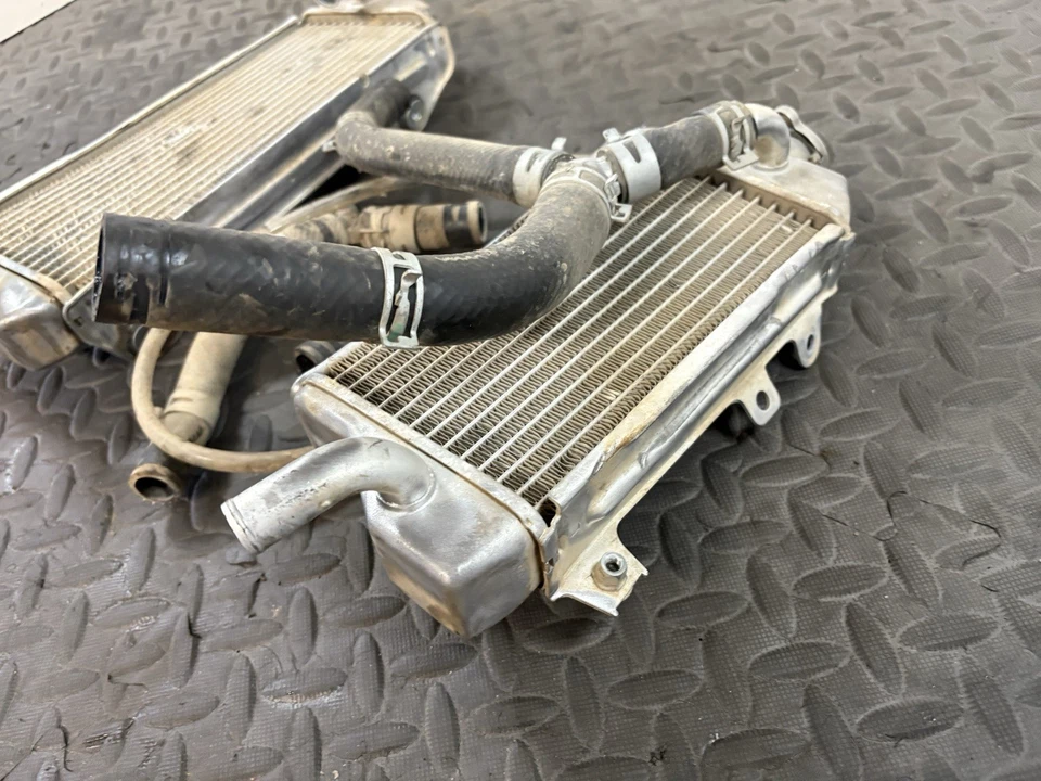 Kawasaki KX450F 2018 16-22 OEM radiador izquierdo derecho radiadores enfriadores mangueras Foto 3 de 4