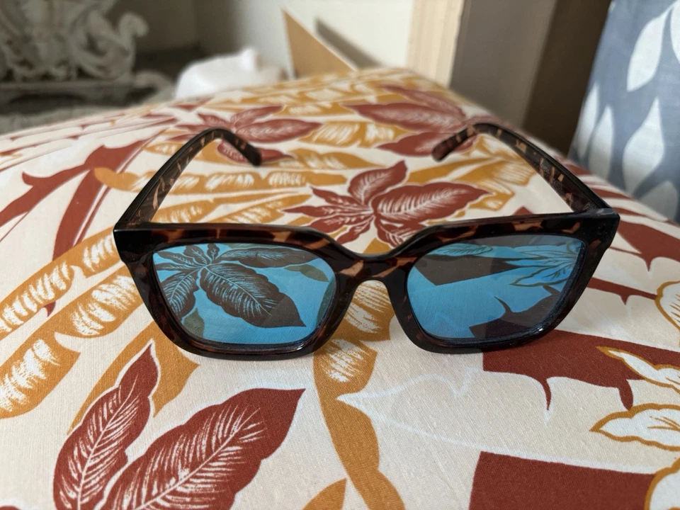 Gafas de sol Tortoise de gran tamaño espejadas Quay Foto 2 de 4