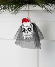 Holiday Lane  Skull with Fabric Veil Ornament  Bride  NIB NWT