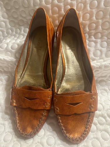 Vince Camuto Orange/Copper Sexy Penny Loafer Kitten Heel Shoe 8B - Picture 2 of 10