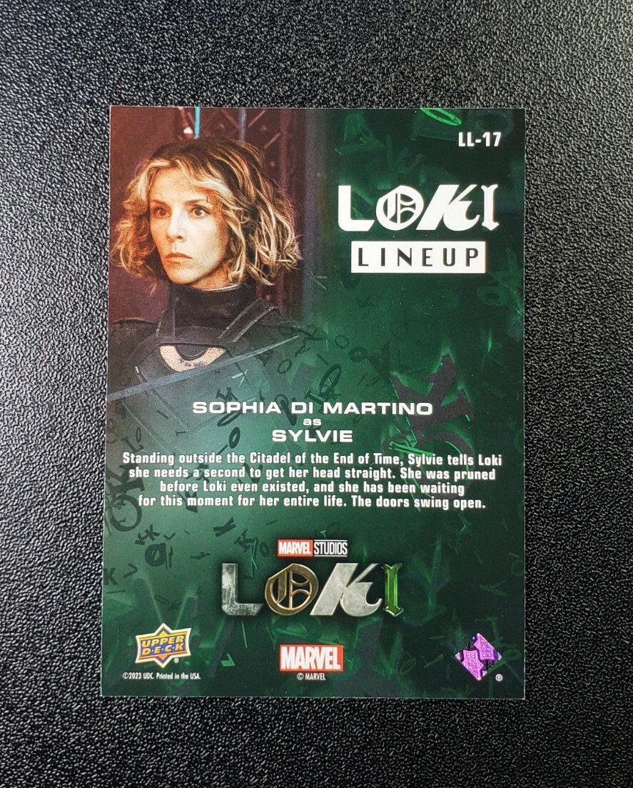 Upper Deck Sophia Di Martino SSP サイン s-l1200.jpg