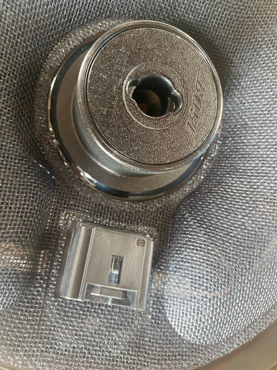 Genuine Mazda CX-5 CX-9 BOSE Front Door Speaker Subwoofer KD45 66