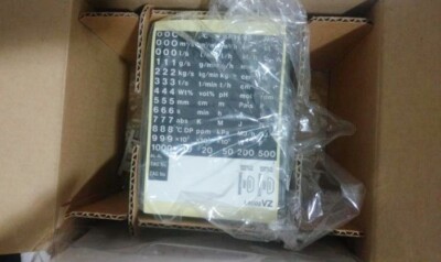 1PC New In Box YOKOGAWA UT35A-000-11-00 Temperature Controller