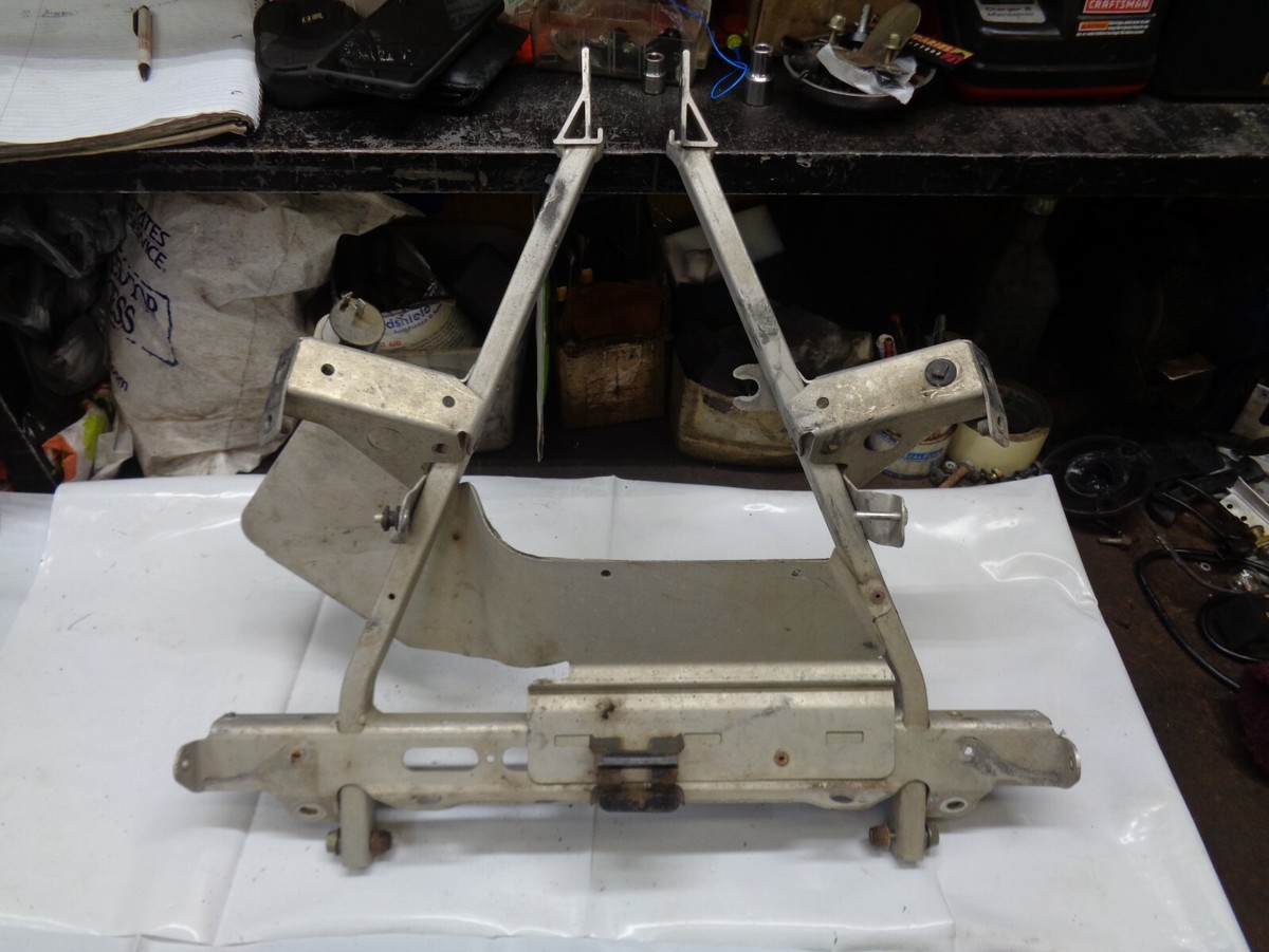 2004-2007 Ski-Doo MXZ Summit REV 800 front pyramidal frame
