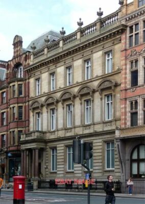 FOTO ST ANDREW CHAMBERS PARK ROW LEEDS EIN BESONDERS SCHÖNES BEISPIEL DES STON