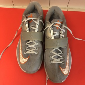 kd ut shoes