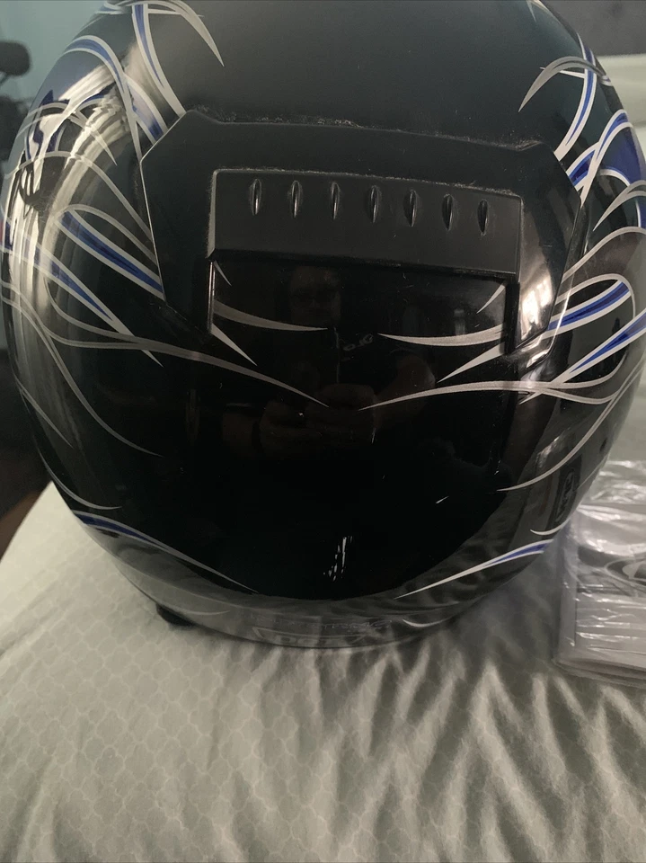 HJC Helmet (Medium) Blue/Black/Silver Worn Only A Few Times Like New!! - Image 4 of 4