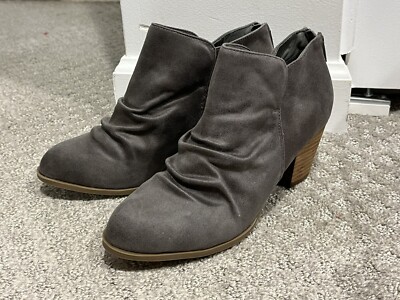 Report Clarice Heeled Bootie - Gray NEW Size 7.5W
