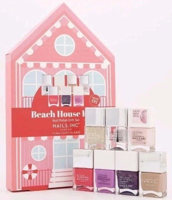NEW Nails Inc Nail Polishes Gift Set - Beach House Bliss - 7x14ml- value £92!
Opens in a new window
