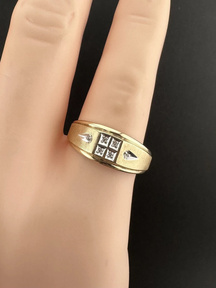 10k Yellow Gold Diamond Men's Grid Cluster Ring Band 1.70dwt 2.6g - image 3 of 4