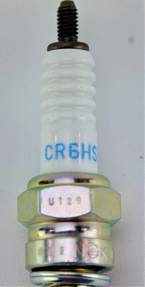 Paquete de 2 bujías NGK 2983 CR6HSA Suzuki DRZ 110 2003 2004 2005  Foto 4 de 4