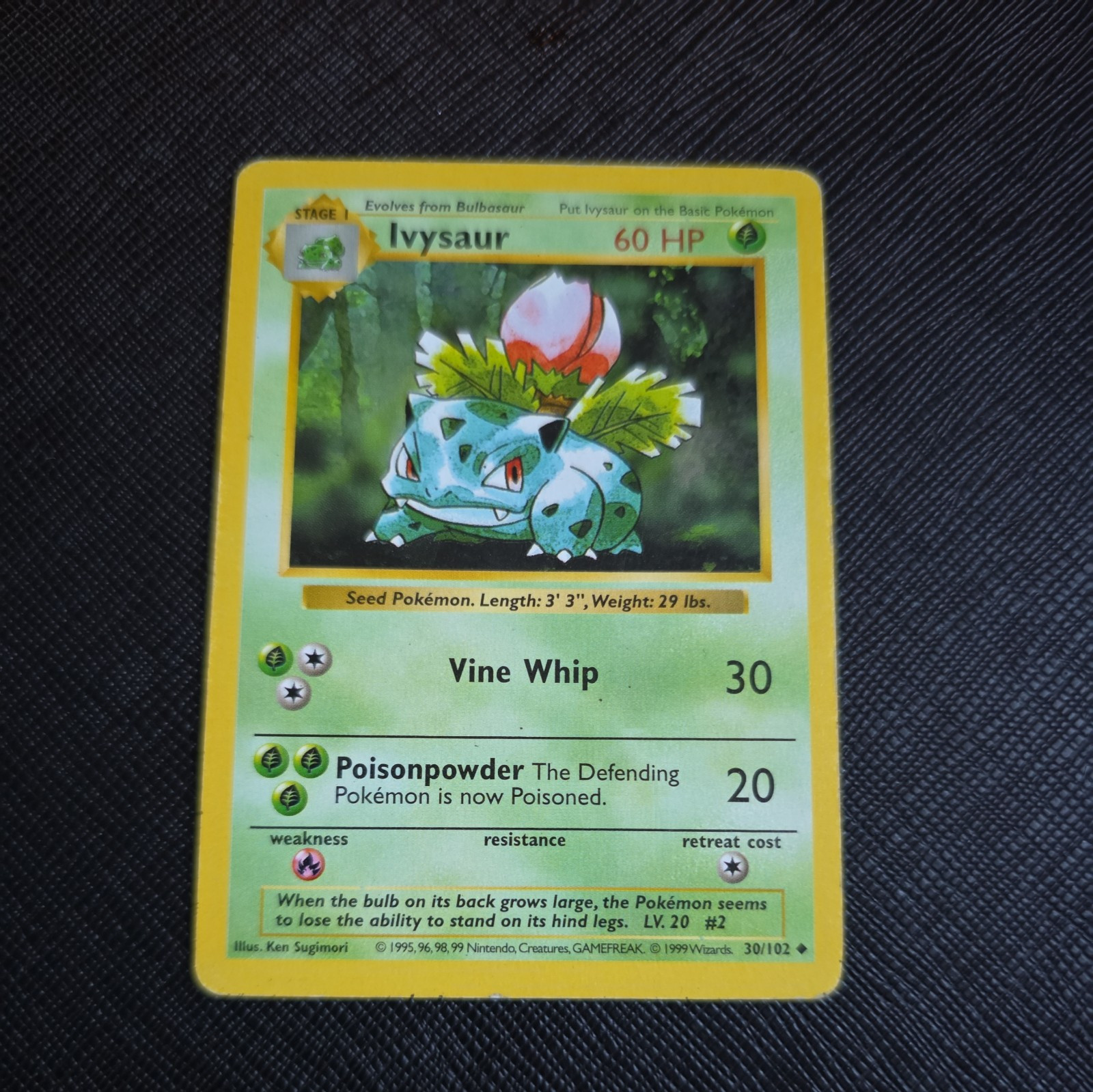 Pokemon Ivysaur 30/102 Base Set Shadowless 1999 Pokémon Card Rare Mint