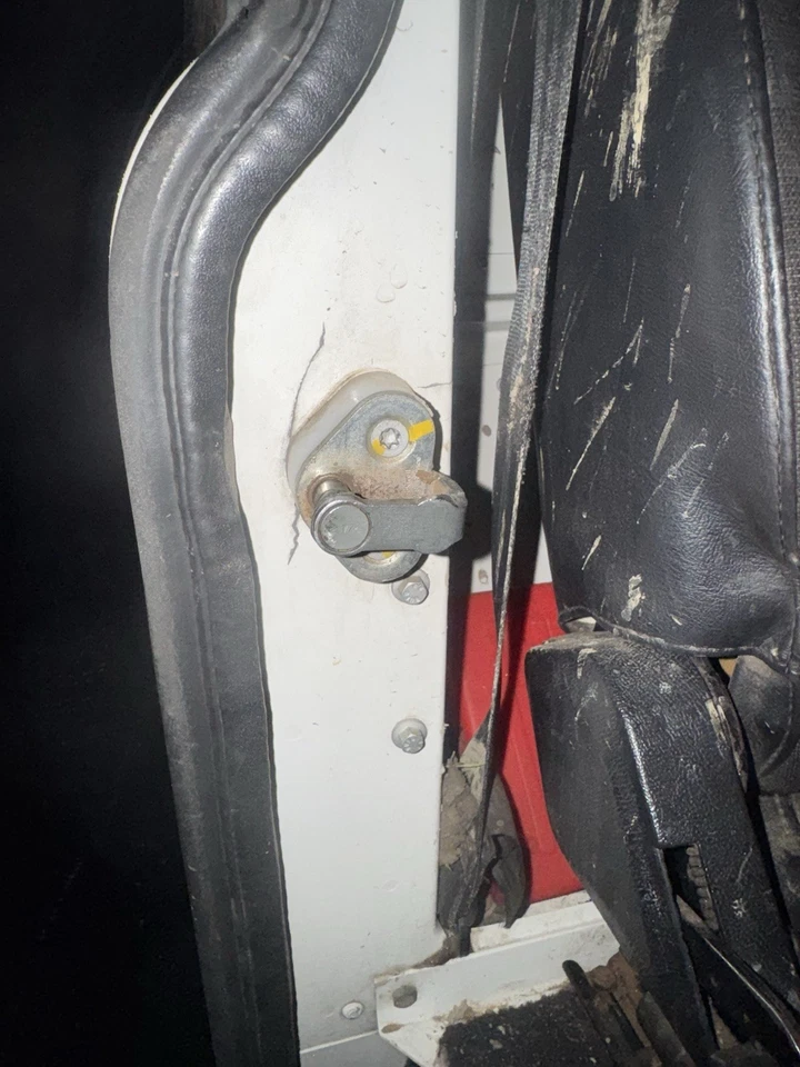 Body Tub *2 Door* Striker B Post Cover/repair Panel Stick On LandRover Defender - Image 2 of 4