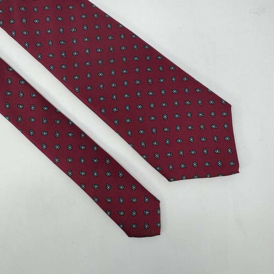 Vintage MARSHALL FIELD’s Geometric Printed Dark Red USA made 100% Silk Tie - Image 2 of 4