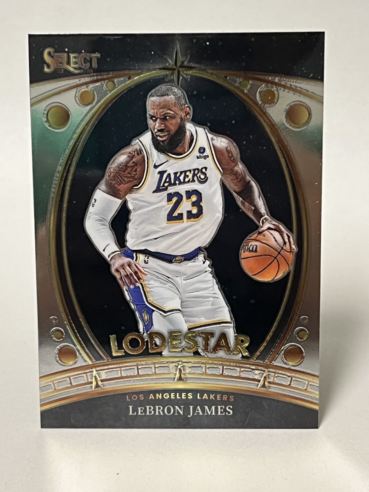 2023-24 Panini Select Lodestar Silver Prizm LEBRON JAMES #4 Los Angeles Lakers