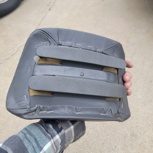 Volvo 940 SE Grey Leather Original Headrests Pads Headrest 240 244 245 740 960 - Picture 9 of 18