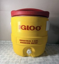 Igloo Industrial 3 Gallon Drinking Water Cool...
