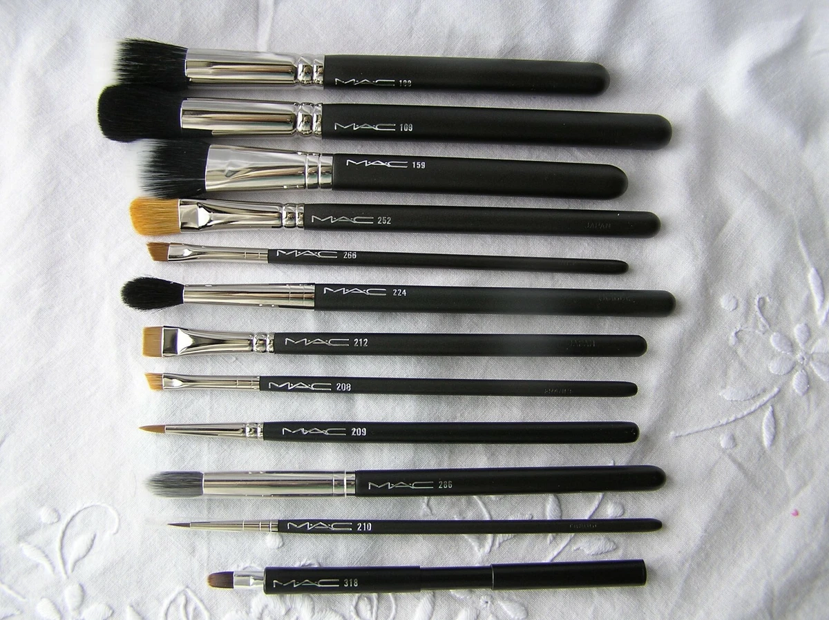 MAC Makeup Brushes Various Brand New Authentic eBay