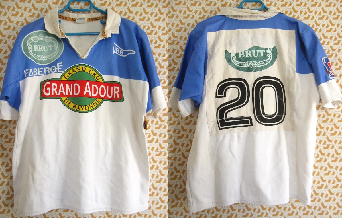 Lauragais : un maillot de rugby dédicacé par une équipe du Top 14 mis