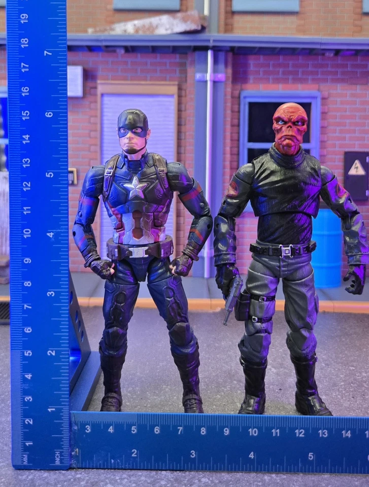 Figuras de acción Marvel Legends Avengers Capitán América personalizadas y calavera roja de 6" Foto 4 de 4