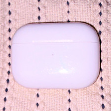Apple AirPods Pro White Wireless Bluetooth In-Ear Earbuds w/ Charging Case