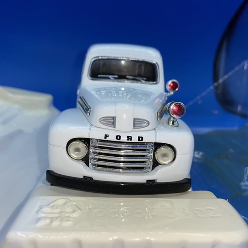 Liberty Classics Law Enforcement Denver Police 1948 Ford Panel Diecast 1/7500 - Picture 6 of 10