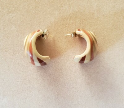 Beautiful vintage Eisenberg enamel artist series pierced earrings