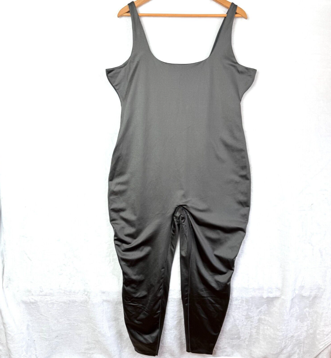 SKIMS スキムズ ベルベットレース スリップワンピース Skims All In One Shine Bodysuit Jumpsuit Square Neck Tank